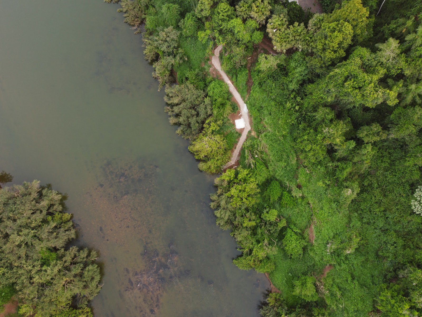 O chalé em Itapiranga que tem voo de helicóptero incluso